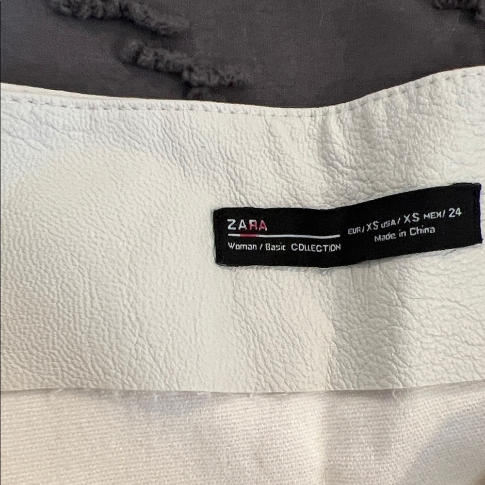 Zara Cream Ruffle-Hem Mini Skirt - Picture 2 of 5